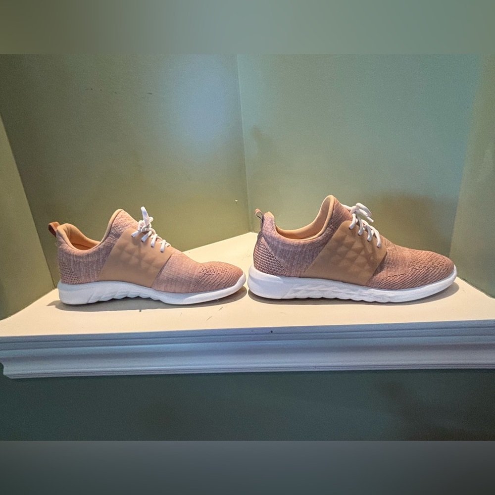 Aldo, US 8.5, salmon, and white mesh, very lightweight running shoes.